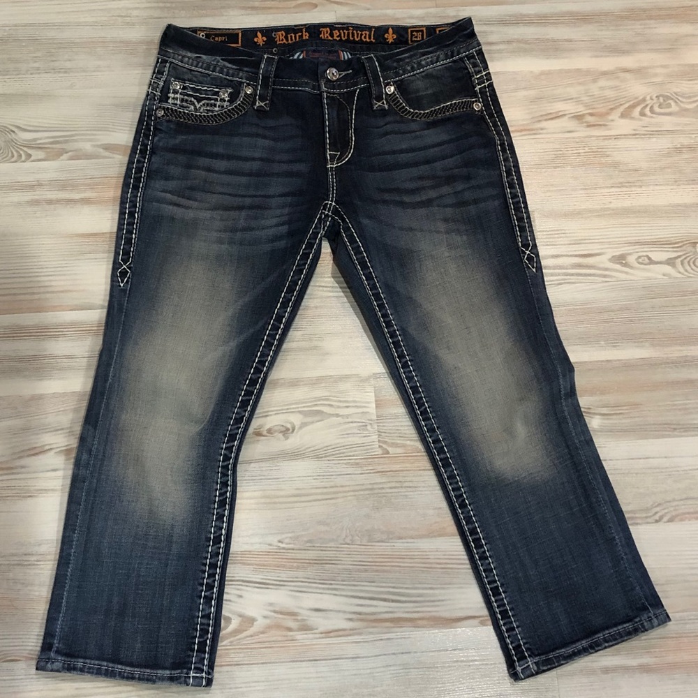 NWOT Rock Revival Luz Capri